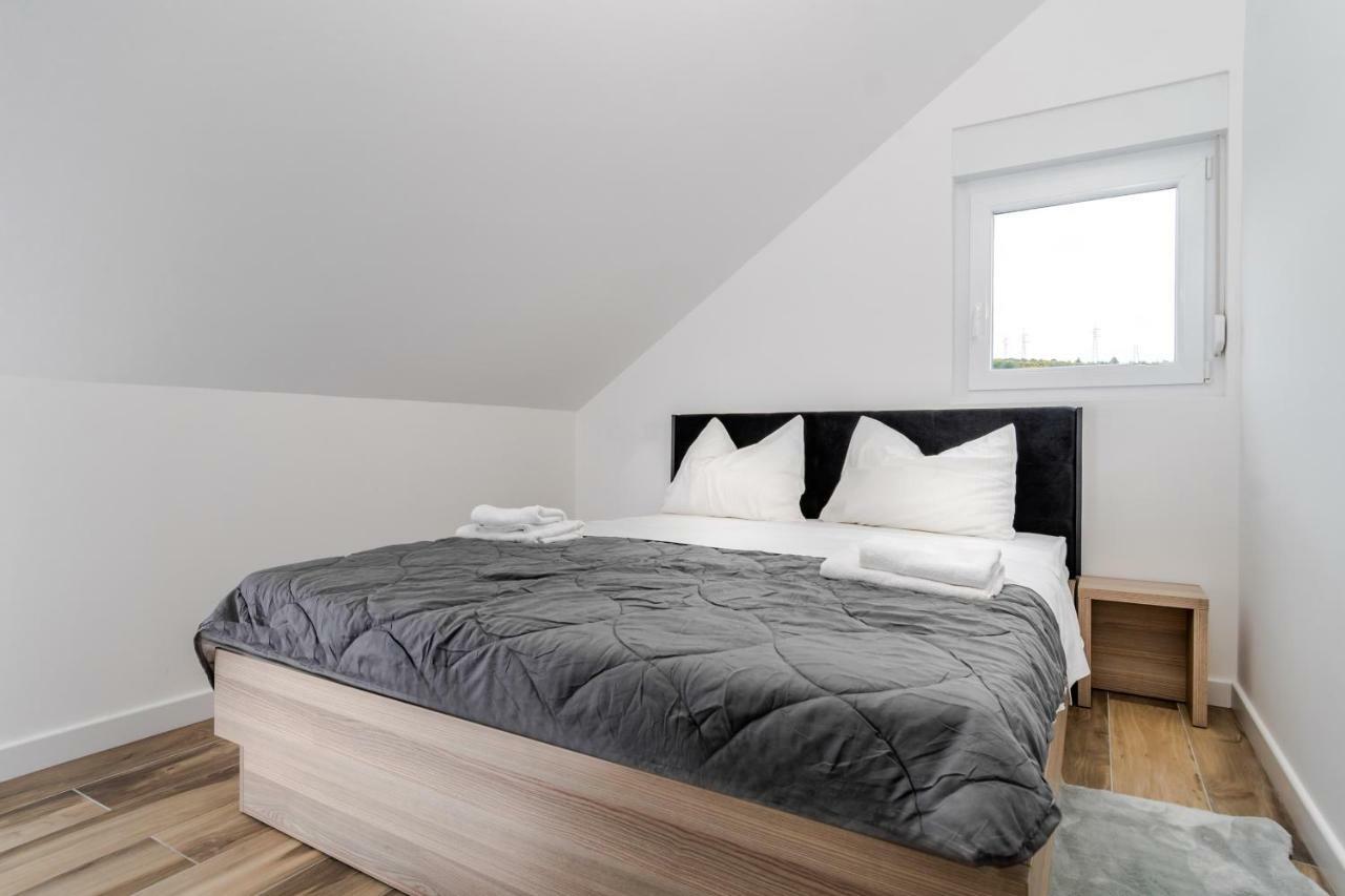 Apartments Mijo Dugi Rat Eksteriør bilde